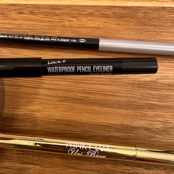 *New* Eyeliner & Eyebrow Bundle, Clinique, Lock It, and Winkylux - Picture 9 of 10